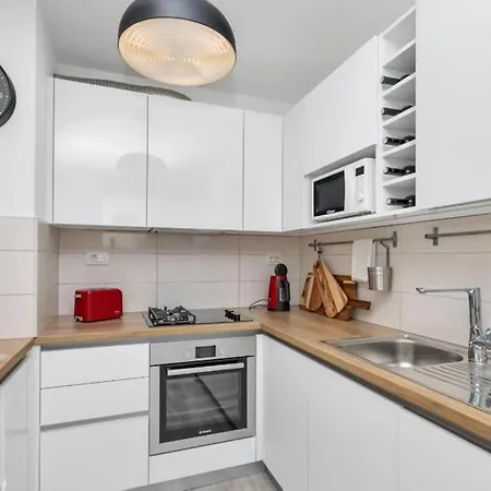 Stella Apartment